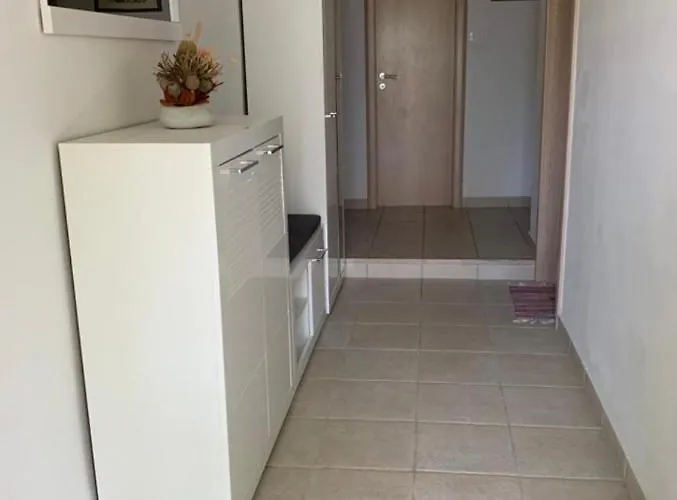 Ika Apartmán Biograd Na Moru